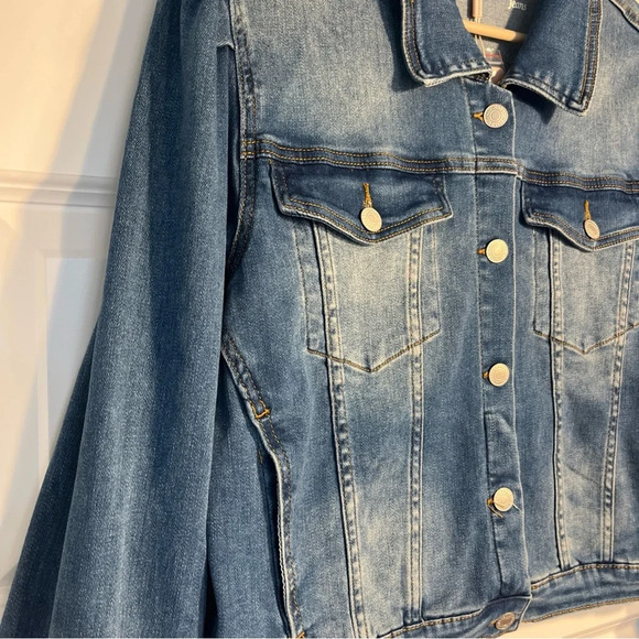 NEW Esqualo Womens Button Front Embroidered Jean Denim Jacket Size 14 Granny - Picture 3 of 8